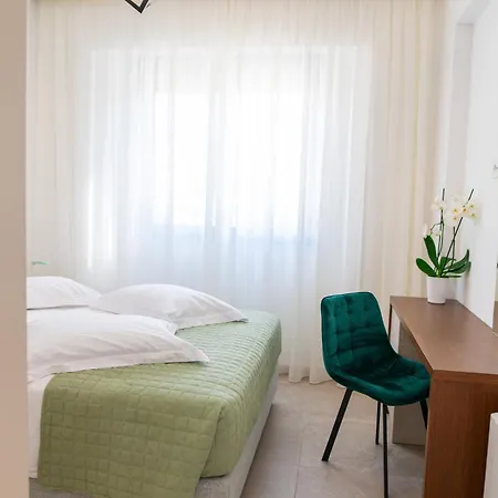 Melber Apartment *